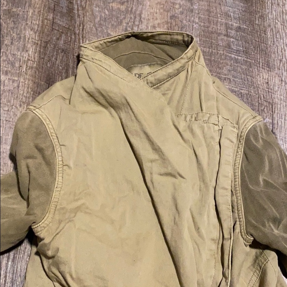 Thread & Supply Light Jacket - Picture 3 of 8